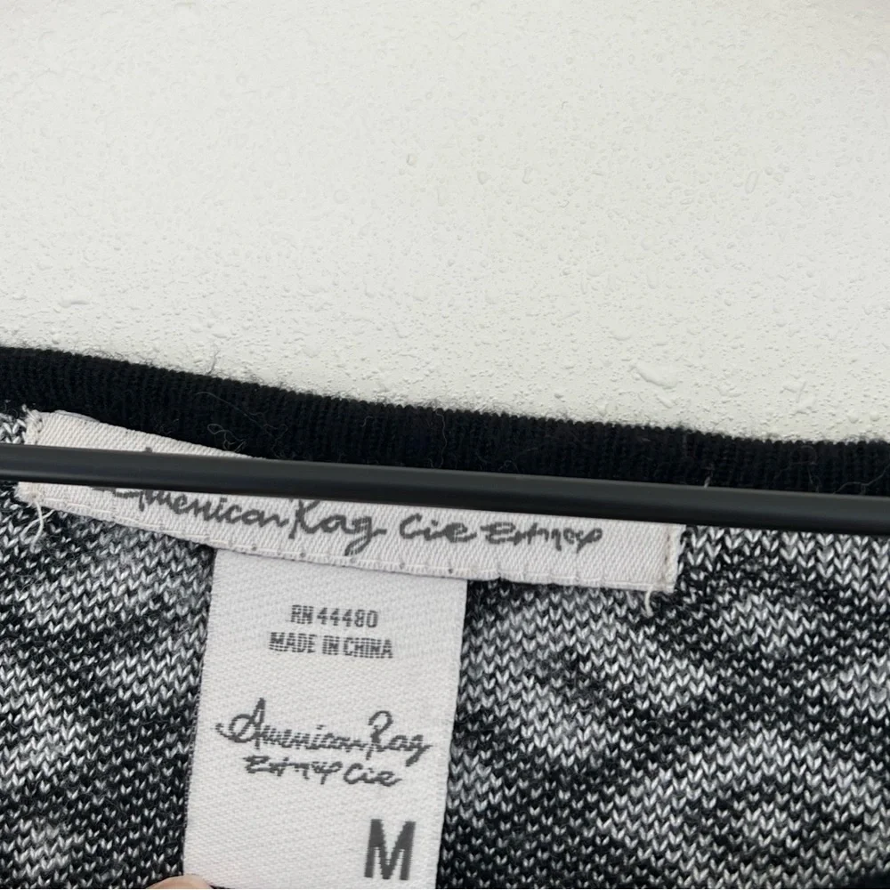 American Rag Sweater Size Medium - Picture 3 of 4